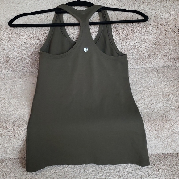 Lululemon sz 4 tank racer back olive green color